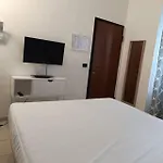 公寓 Sandra House 锡罗洛