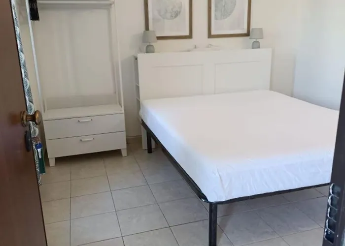 Sandra House * Sirolo